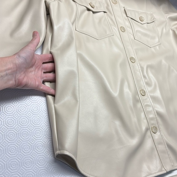 House of Harlow 1960 Faux Leather Button-Up Jacket Cream Size XL - Picture 7 of 13